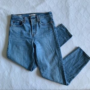 Levis Wedgie Fit Ankle Straight Jean - 26